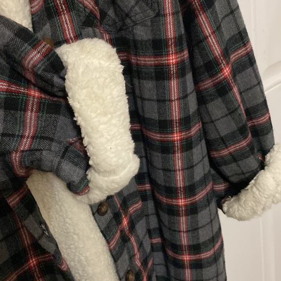 XL button up lined flannel - Picture 4 of 5